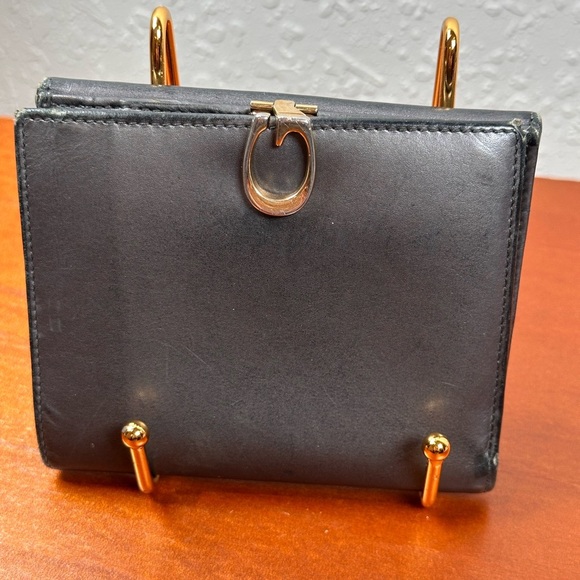 Gucci Vintage Leather Compact Wallet